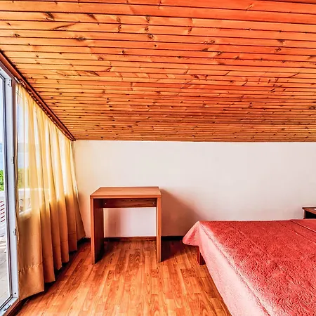 Mira Mali Iž