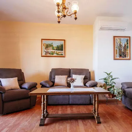 Dom wakacyjny Mira Mali Iž