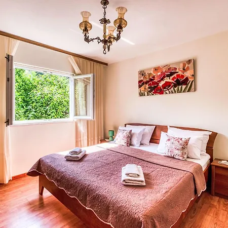 Mira By Interhome Hébergement de vacances Mali Iž